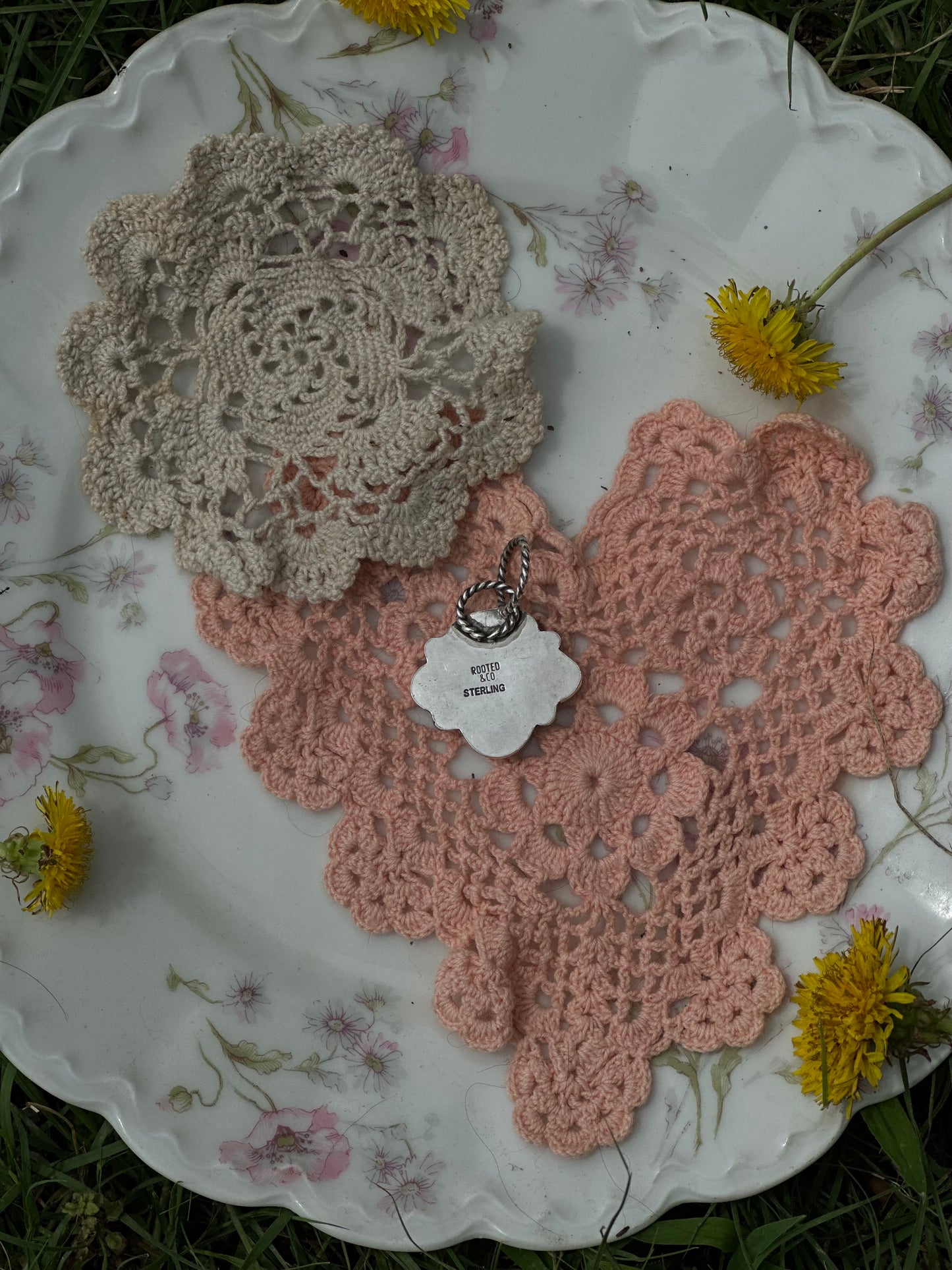 Daisy Mae Pendant